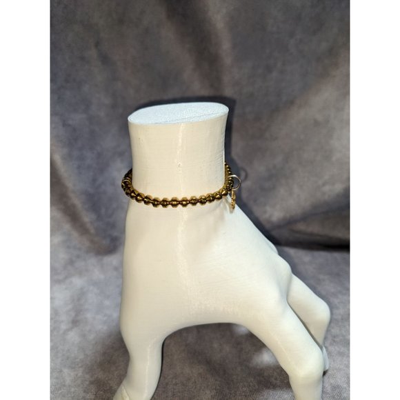 Chavez For Charity Gold Stretch Shamrock Bracelet - Picture 3 of 6